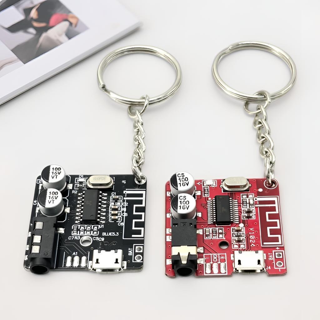 サイバーパンクスタイル回路基板キーホルダーレトロテック美学P - Tech Accessories Storage のレビューと価格